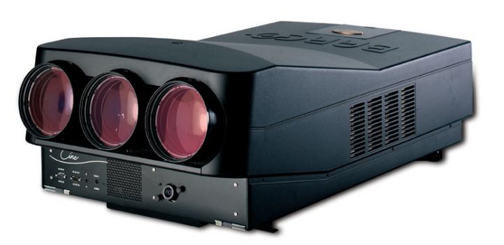 Bild Barco Cine 8