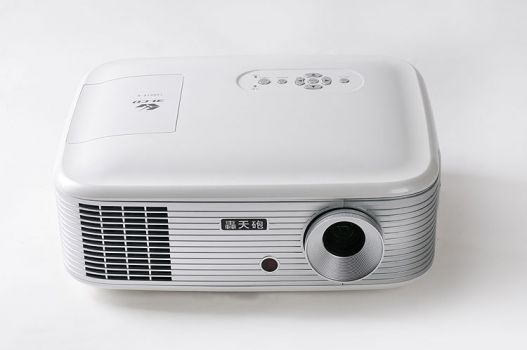 Bild HongTianPao 3LCD FULL HD